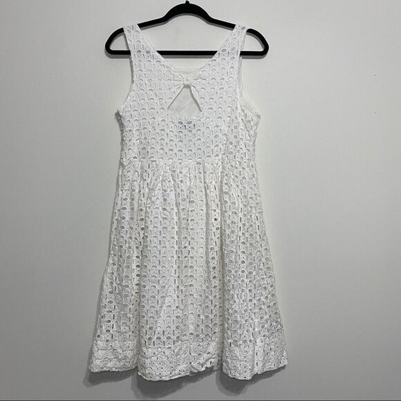 Isani for Target White Eyelet Sleeveless Dress‎ - Picture 9 of 9